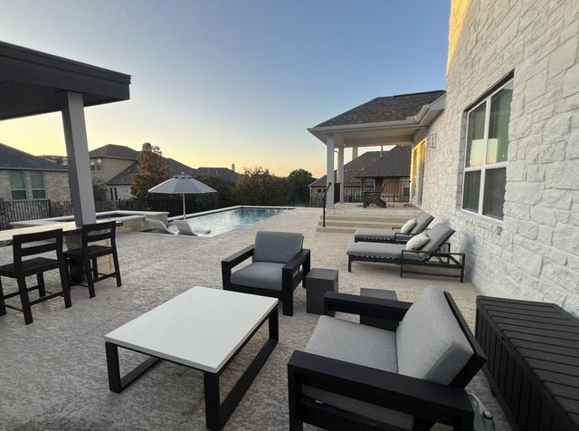 102 Waverly Spire CT, Austin, TX 78738