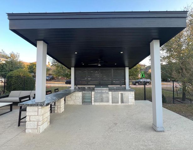 102 Waverly Spire CT, Austin, TX 78738