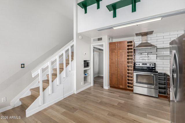 8055 E THOMAS Road E106, Scottsdale, AZ 85251