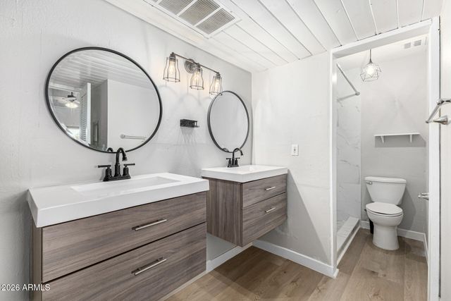 8055 E THOMAS Road E106, Scottsdale, AZ 85251