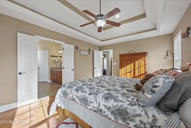 104 Crystal Cove Lane, Oak Ridge, TN 37830