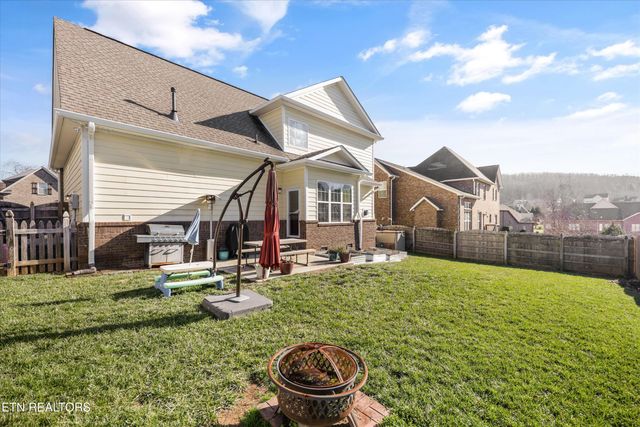 104 Crystal Cove Lane, Oak Ridge, TN 37830