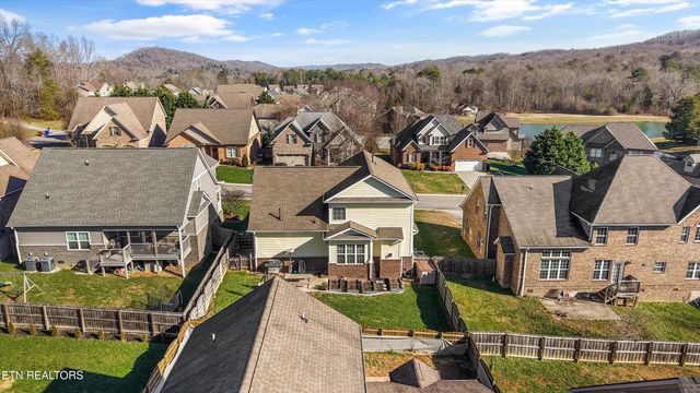 104 Crystal Cove Lane, Oak Ridge, TN 37830