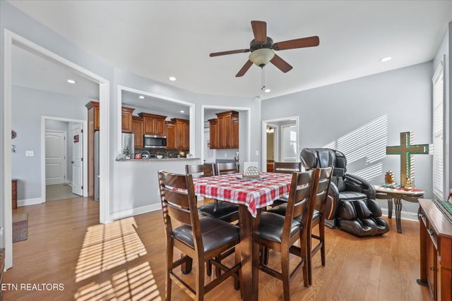 104 Crystal Cove Lane, Oak Ridge, TN 37830