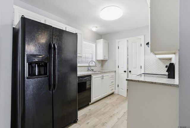 18152 Woodhaven Dr, Prairieville, LA 70769