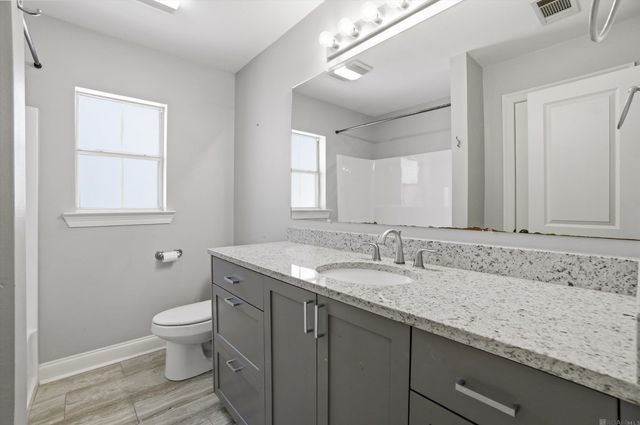 18152 Woodhaven Dr, Prairieville, LA 70769