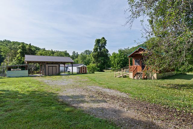 5490 Old Mill Creek Rd, Nunnelly, TN 37137
