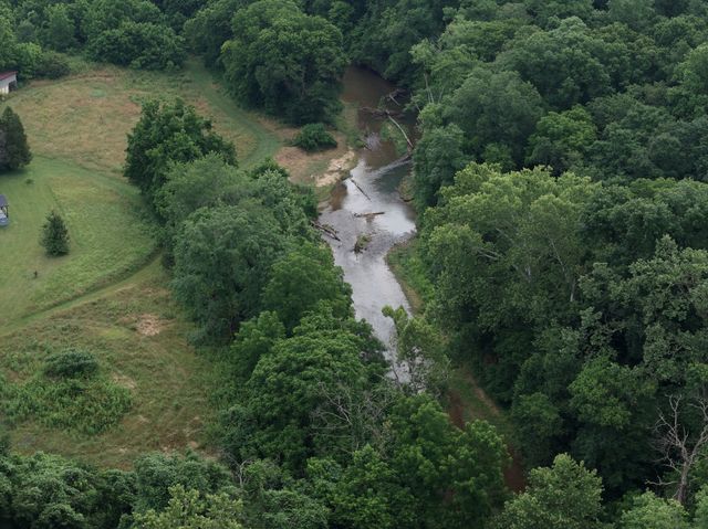 5490 Old Mill Creek Rd, Nunnelly, TN 37137