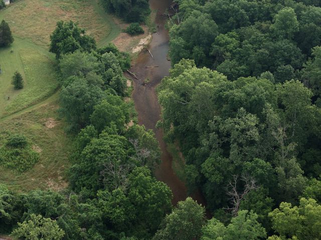 5490 Old Mill Creek Rd, Nunnelly, TN 37137
