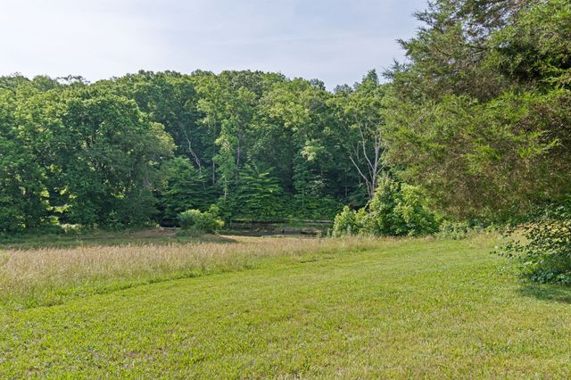 5490 Old Mill Creek Rd, Nunnelly, TN 37137