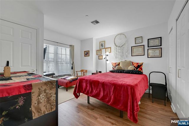 189 Forest Avenue 117, Paramus, NJ 07652