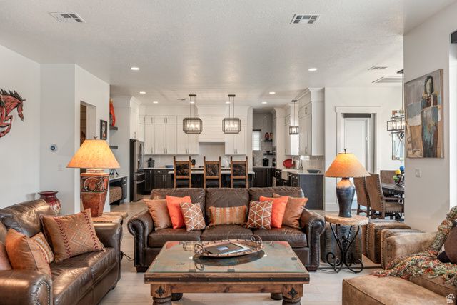 4346 S SECRETARIAT DR, Washington, UT 84780