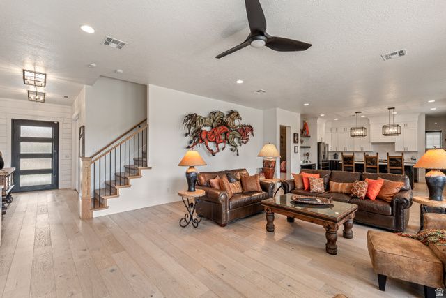 4346 S SECRETARIAT DR, Washington, UT 84780