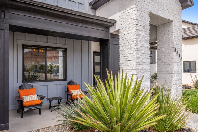 4346 S SECRETARIAT DR, Washington, UT 84780