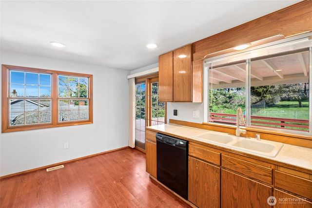 1011 E Smith Street, Kent, WA 98030