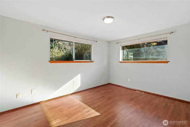 1011 E Smith Street, Kent, WA 98030