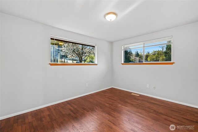 1011 E Smith Street, Kent, WA 98030