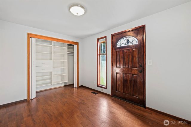 1011 E Smith Street, Kent, WA 98030