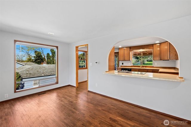 1011 E Smith Street, Kent, WA 98030