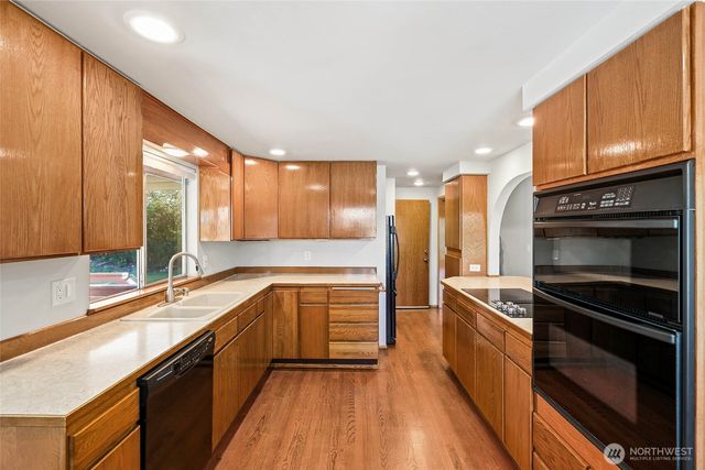 1011 E Smith Street, Kent, WA 98030