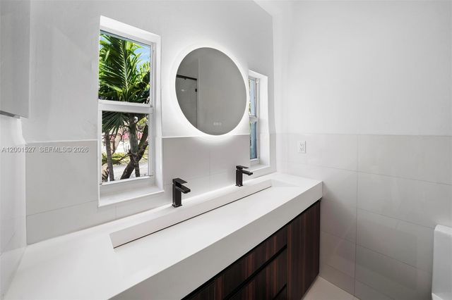 5237 La Gorce Drive 5237, Miami Beach, FL 33140