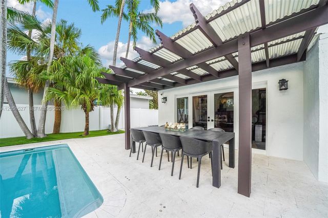 5237 La Gorce Drive 5237, Miami Beach, FL 33140