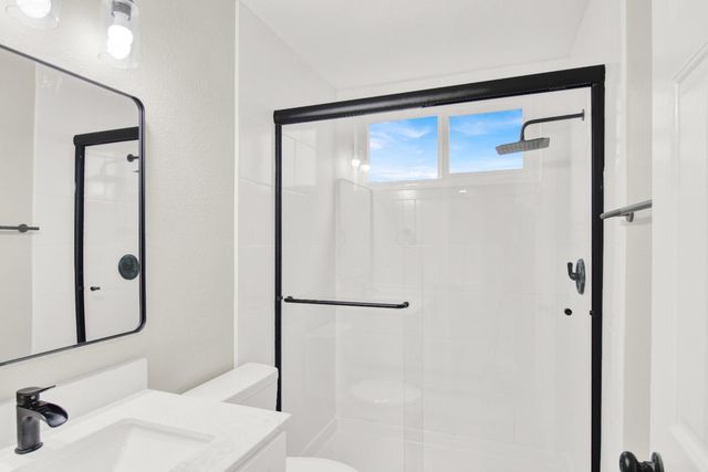 3817 Wilmington Way, Modesto, CA 95357