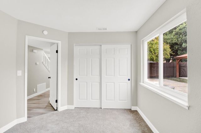 3817 Wilmington Way, Modesto, CA 95357