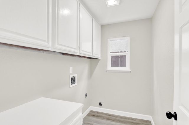 3817 Wilmington Way, Modesto, CA 95357