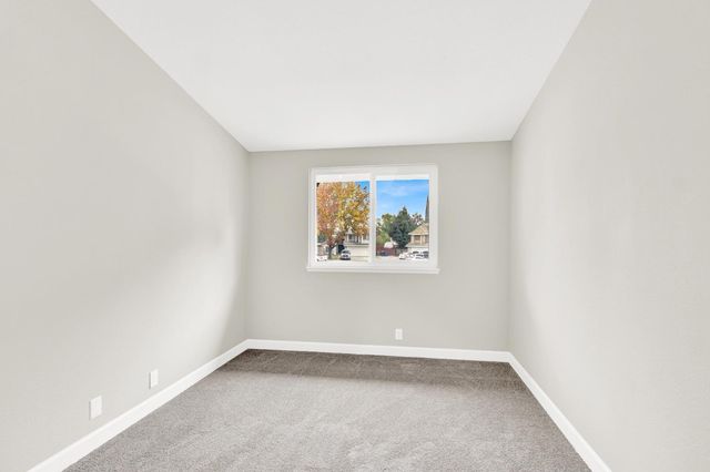 3817 Wilmington Way, Modesto, CA 95357