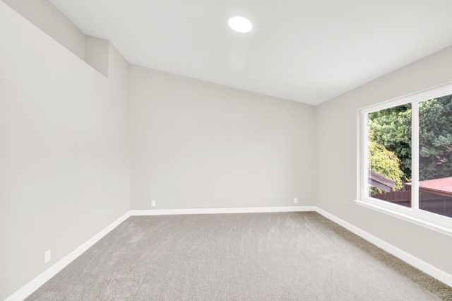 3817 Wilmington Way, Modesto, CA 95357