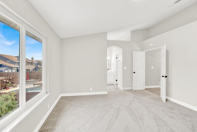 3817 Wilmington Way, Modesto, CA 95357