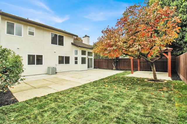 3817 Wilmington Way, Modesto, CA 95357