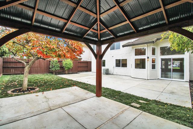 3817 Wilmington Way, Modesto, CA 95357