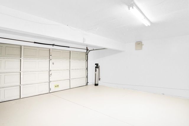 3817 Wilmington Way, Modesto, CA 95357