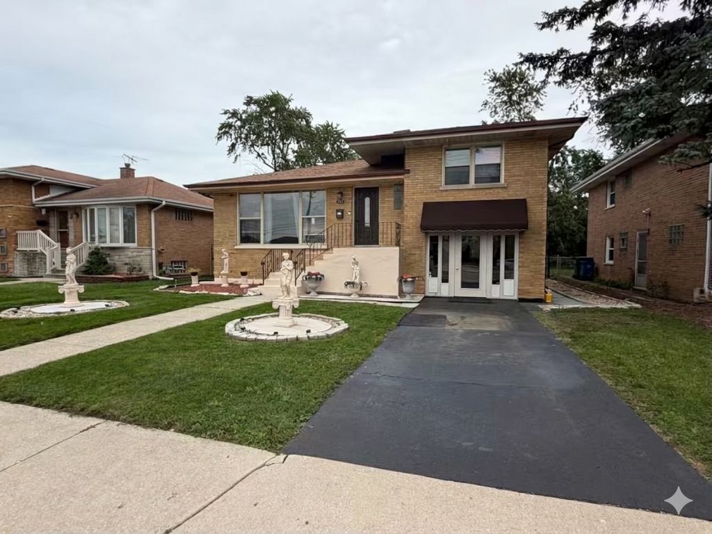 7923 Central Avenue, Burbank, IL 60459 — exterior
