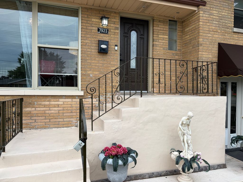 7923 Central Avenue, Burbank, IL 60459 — photo 3