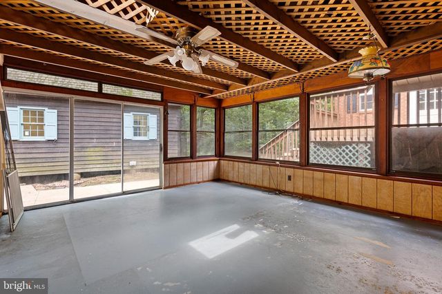 911 DARLEY RD, Wilmington, DE 19810
