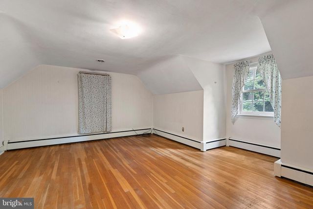 911 DARLEY RD, Wilmington, DE 19810