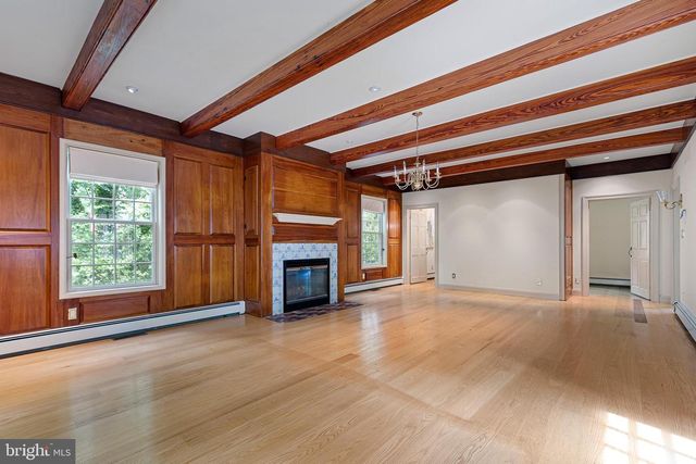 911 DARLEY RD, Wilmington, DE 19810