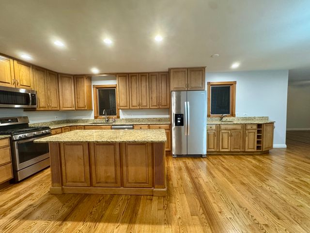 378 Pierce Street, Gilberts, IL 60136