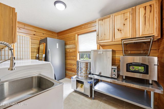 8796 GIN HENRY Lane, Glen St. Mary, FL 32040