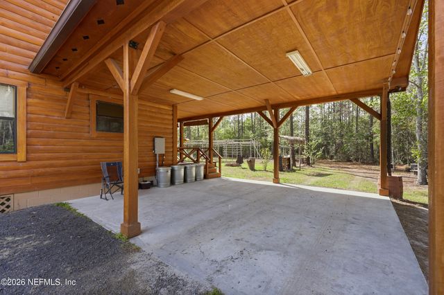 8796 GIN HENRY Lane, Glen St. Mary, FL 32040