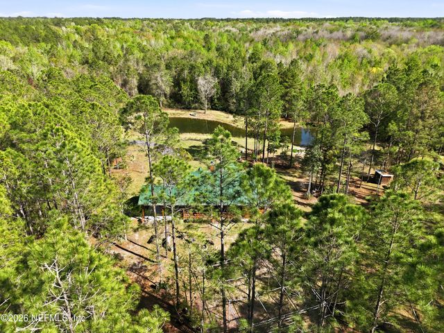 8796 GIN HENRY Lane, Glen St. Mary, FL 32040