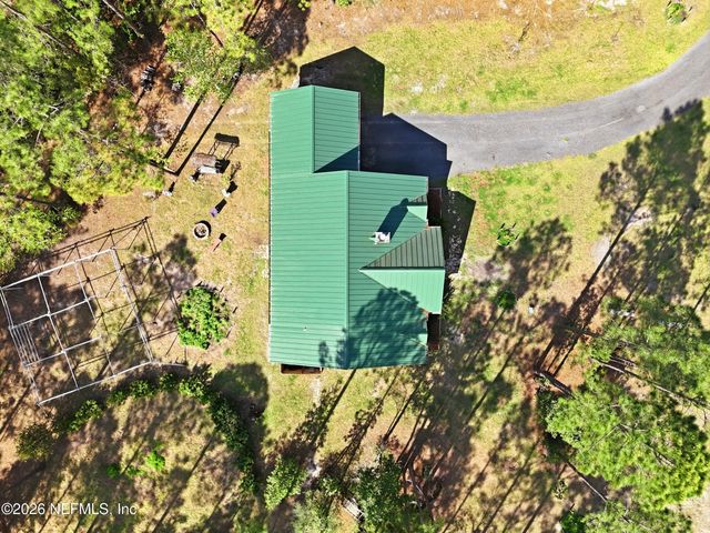 8796 GIN HENRY Lane, Glen St. Mary, FL 32040