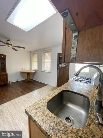 2738 S SHERIDAN ST, Philadelphia, PA 19148