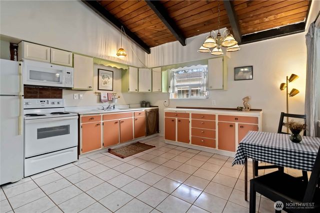 26212 V lane, Ocean Park, WA 98640