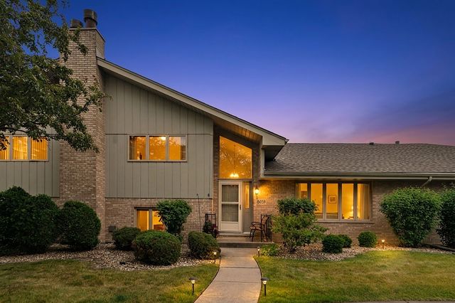 18059 Florida Court 118, Orland Park, IL 60467