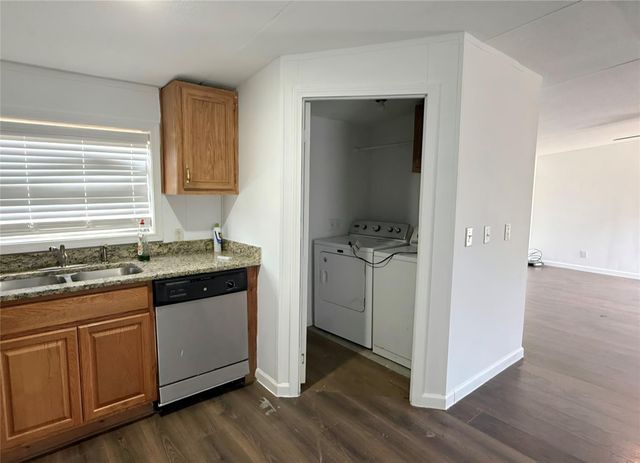 11224 Creek Meadow Dr, Willis, TX 77378