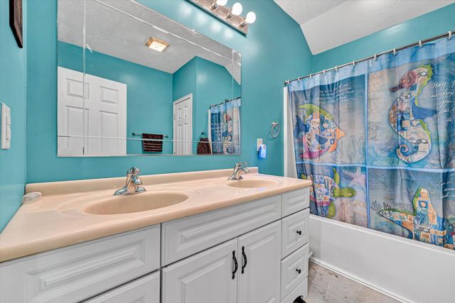 226 Magnolia LN, Callaway, VA 24067